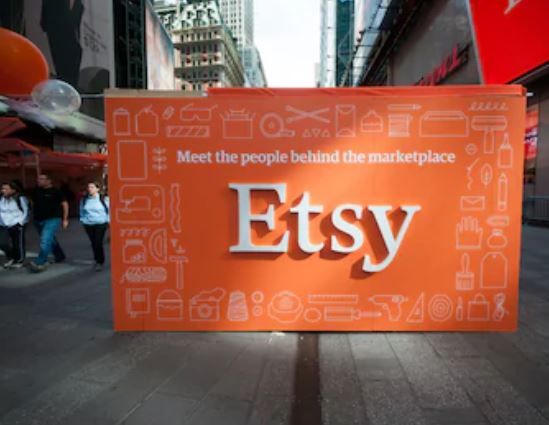 How to Sell on Etsy: Basic Strategy to Launch an Art Store